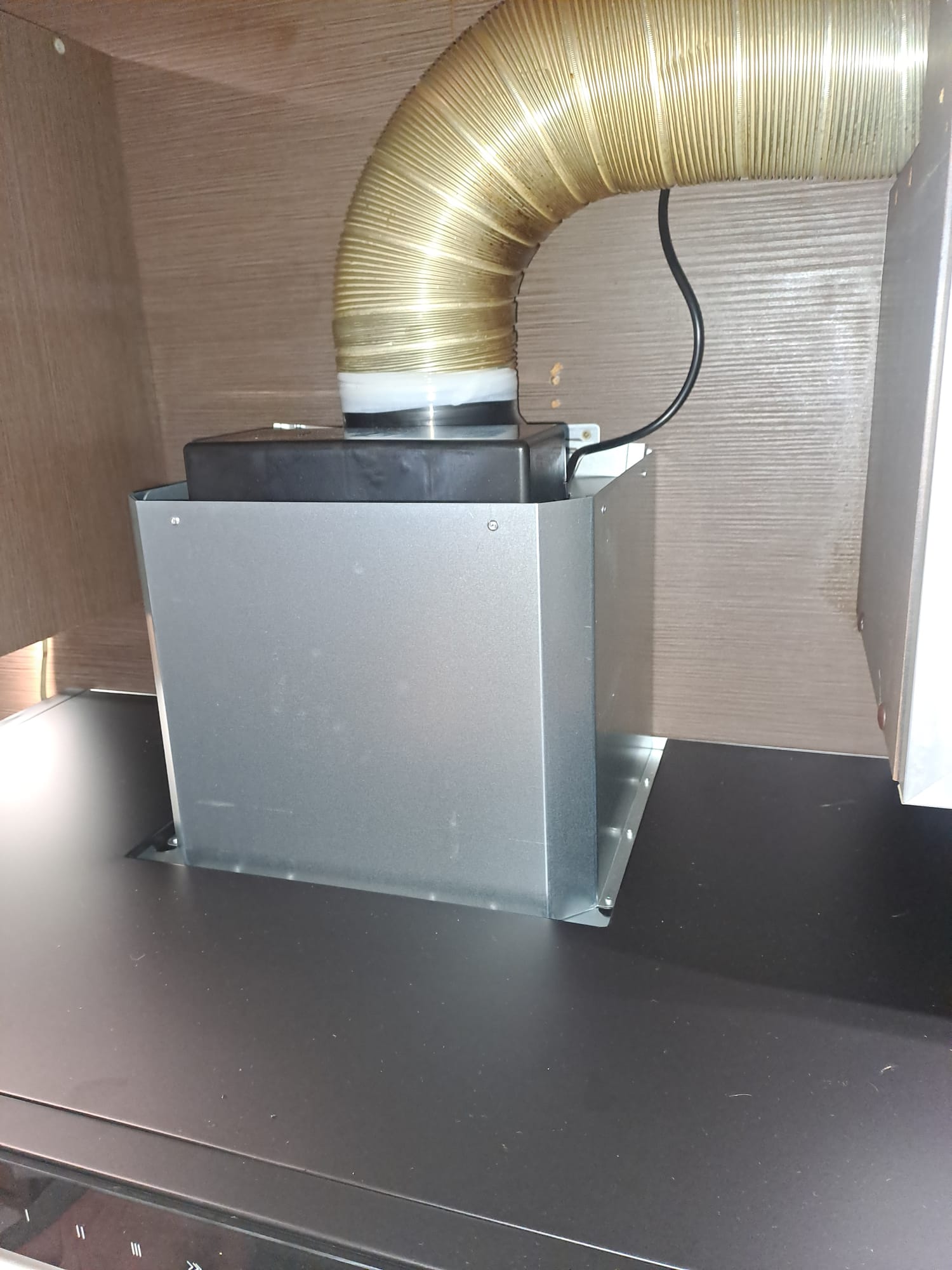 Bandă Silicon Autovulcanizantă Maxwell 25mm — Izolare Electrică & Etanșare Industrială – 3m și 9m